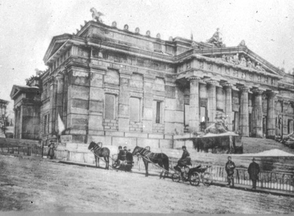 Image - An archival photo of the building of today's National Art Museum of Ukraine in Kyiv.